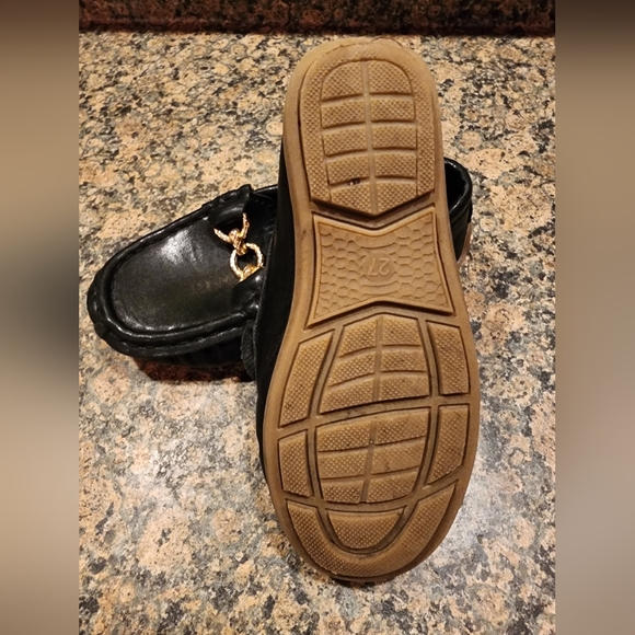 Toddler Black Leather Loafers, Size 27 - Picture 3 of 9